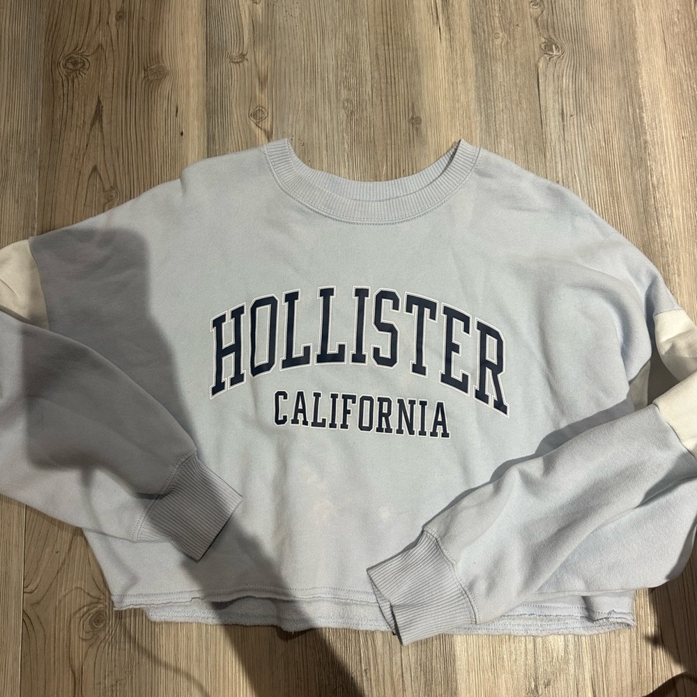 Hollister Light Blue Crewneck Sweatshirt